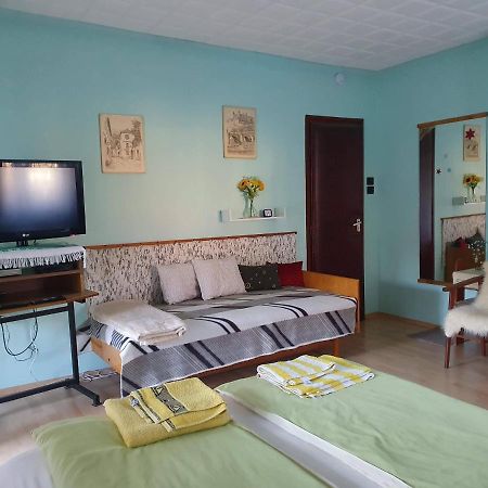 Pereszlenyi Vendeghaz Otel Visegrád Dış mekan fotoğraf