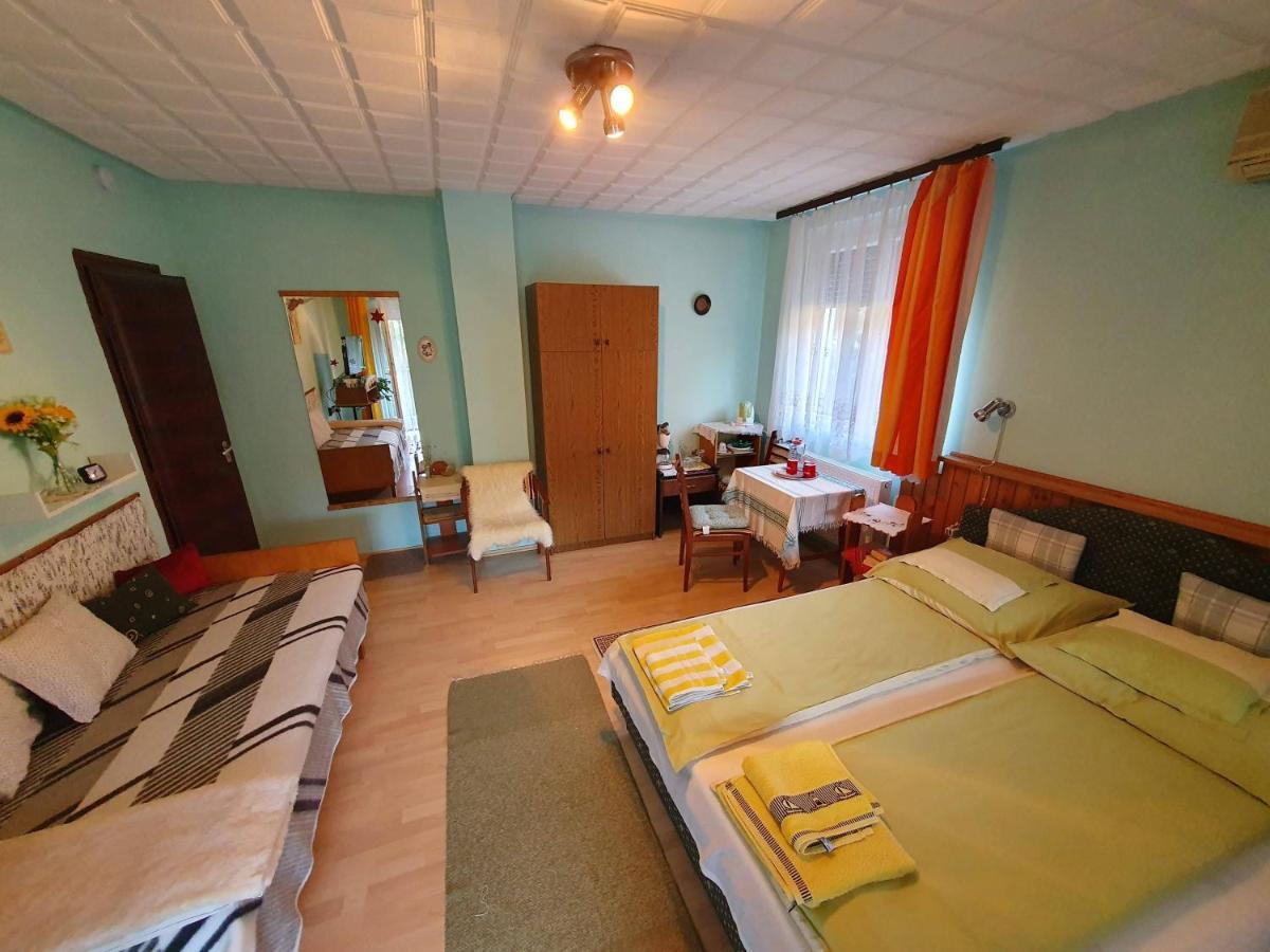 Pereszlenyi Vendeghaz Otel Visegrád Dış mekan fotoğraf