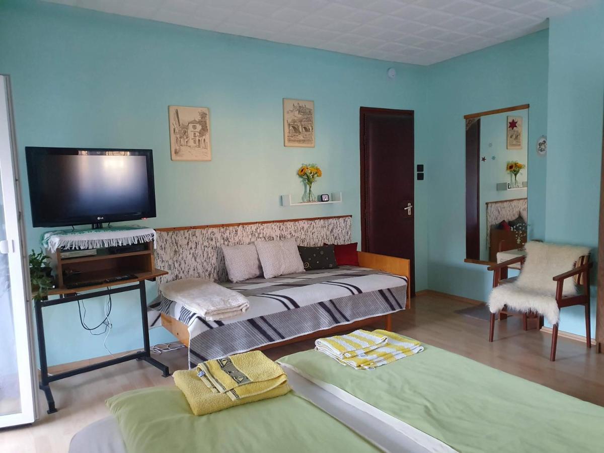Pereszlenyi Vendeghaz Otel Visegrád Dış mekan fotoğraf